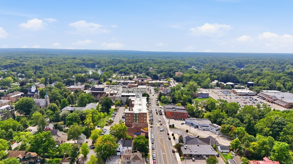 More Photos Of 98-118 Front St, Berea Dormitory For Lease