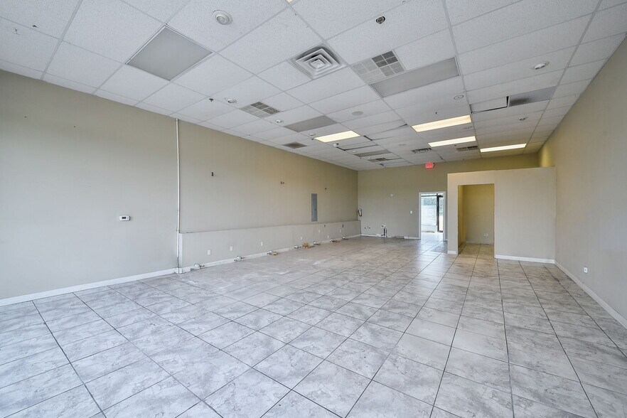 More Photos Of 40W089 Il Route 64, Campton Hills General Retail For Lease