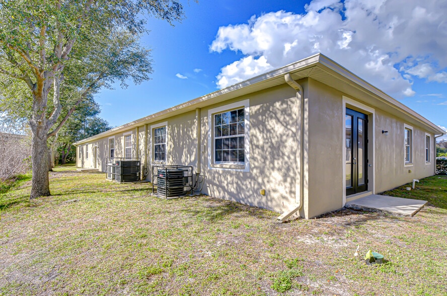 More Photos Of 6928 Linebaugh Ave, Tampa Office For Sale