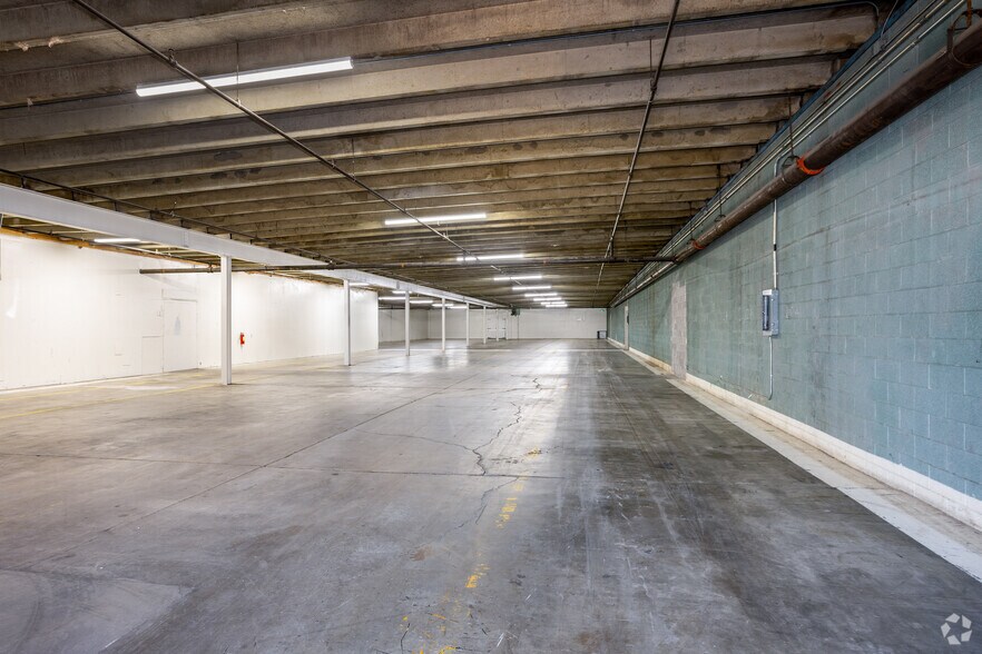 More Photos Of 4590 Jason St, Denver Warehouse For Lease