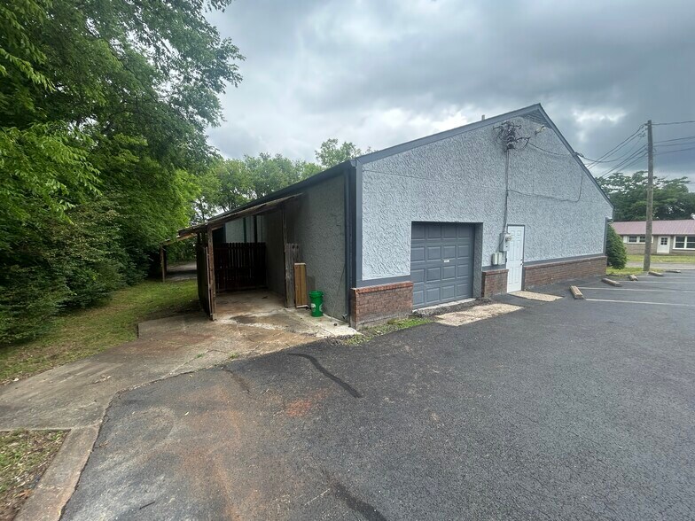 More Photos Of 125 Glancy St, Goodlettsville Office For Sale