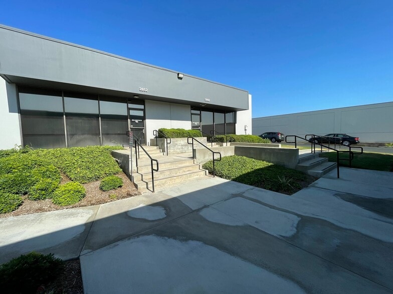 More Photos Of 2800-2824 E Imperial Hwy, Brea Unknown For Lease