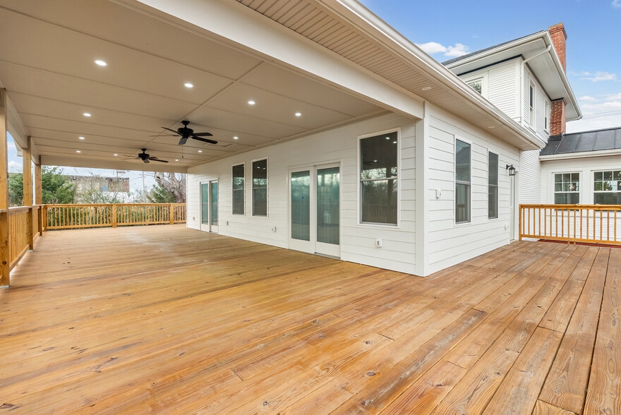 More Photos Of 15115 Forest Road, Forest Office For Lease