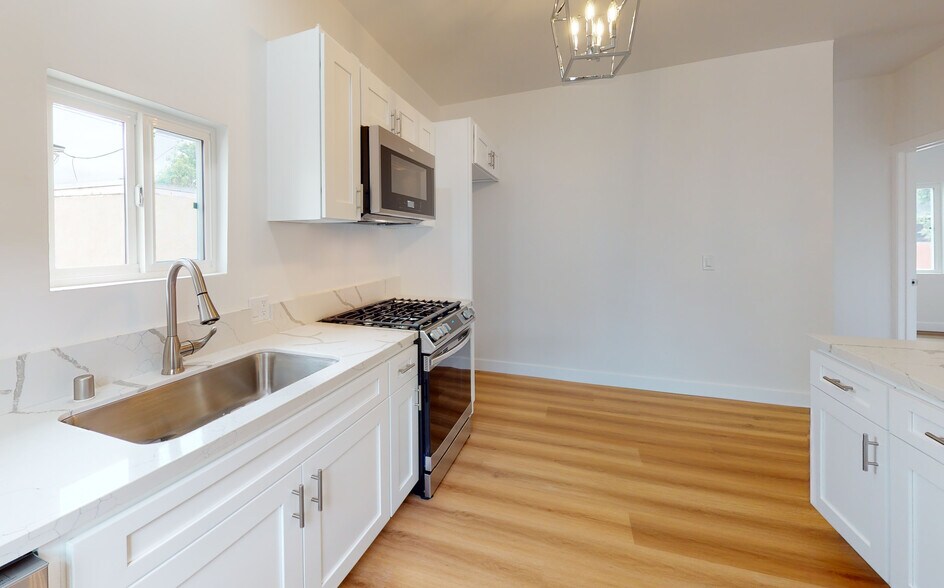 More Photos Of 1113 Pacific Ave, Long Beach Apartments For Sale