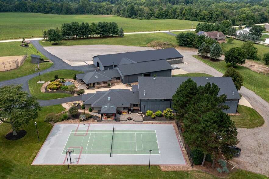 More Photos Of 7291 Stone Rd, Medina Office For Sale