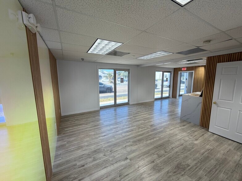 More Photos Of 3418 W Swann Ave, Tampa Office For Lease