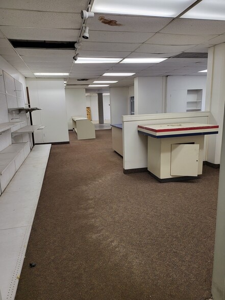 More Photos Of 80 Rockwood St, Rochester Loft Creative Space For Lease