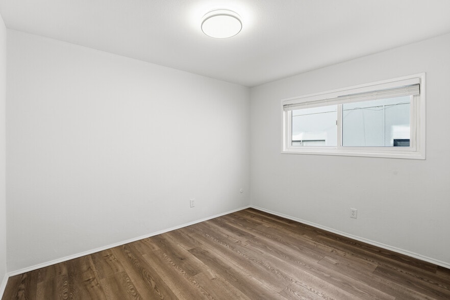 More Photos Of 2652 Jefferson St, Carlsbad Apartments For Sale