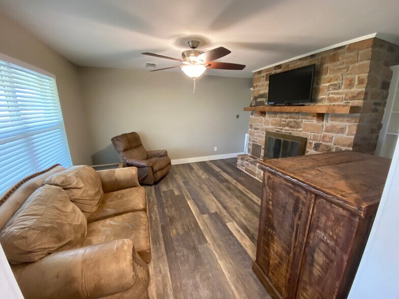 More Photos Of 1681 FM 574 W, Mullin Land For Sale