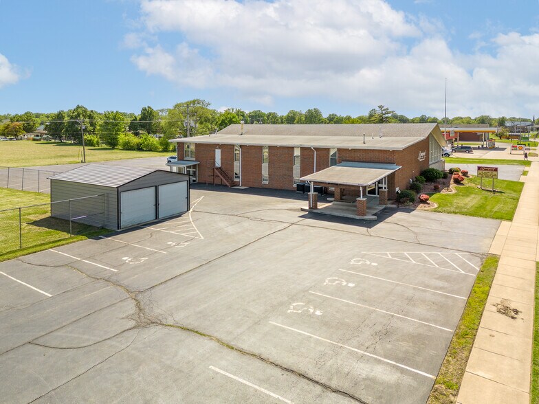 More Photos Of 2450 Pontoon Rd, Granite City Religious Facility For Sale