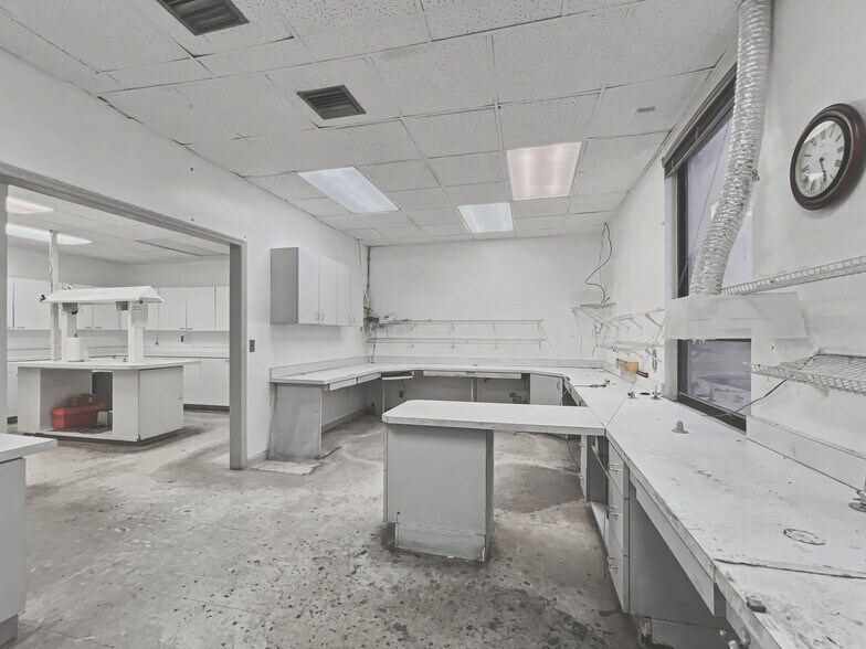 More Photos Of 3003 S Congress Ave, Lake Worth Medical For Sale