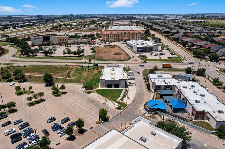 More Photos Of 8500 Olympus Blvd, Irving Office For Sale