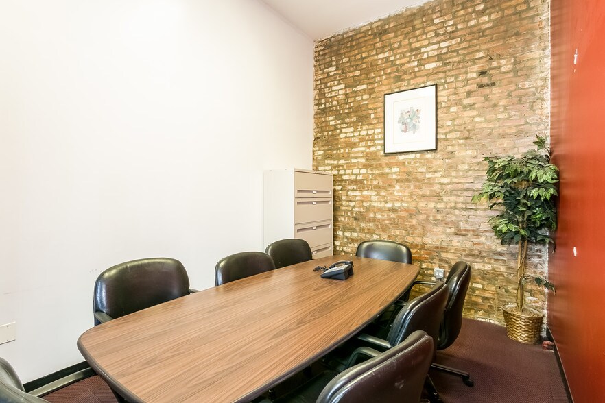 More Photos Of 716 E 47th St, Chicago Loft Creative Space For Sale