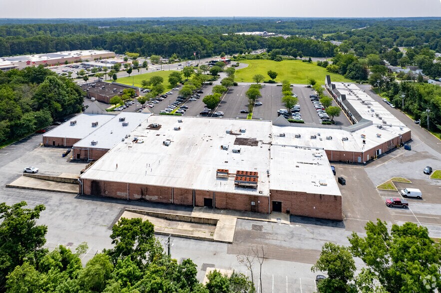 More Photos Of 660 Woodbury Glassboro Rd, Sewell Unknown For Lease