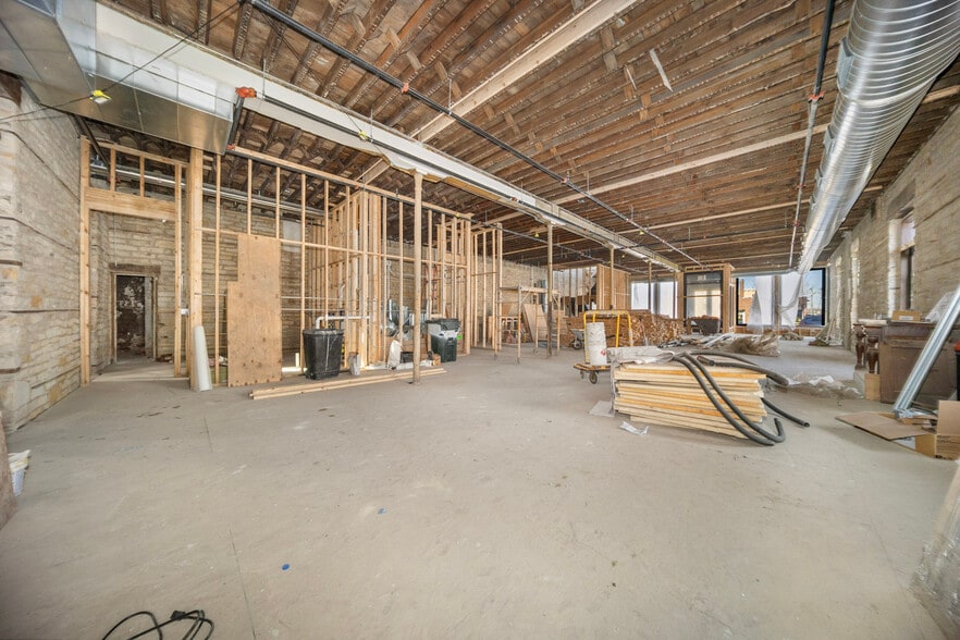 More Photos Of 1000 S State St, Lockport Restaurant For Lease