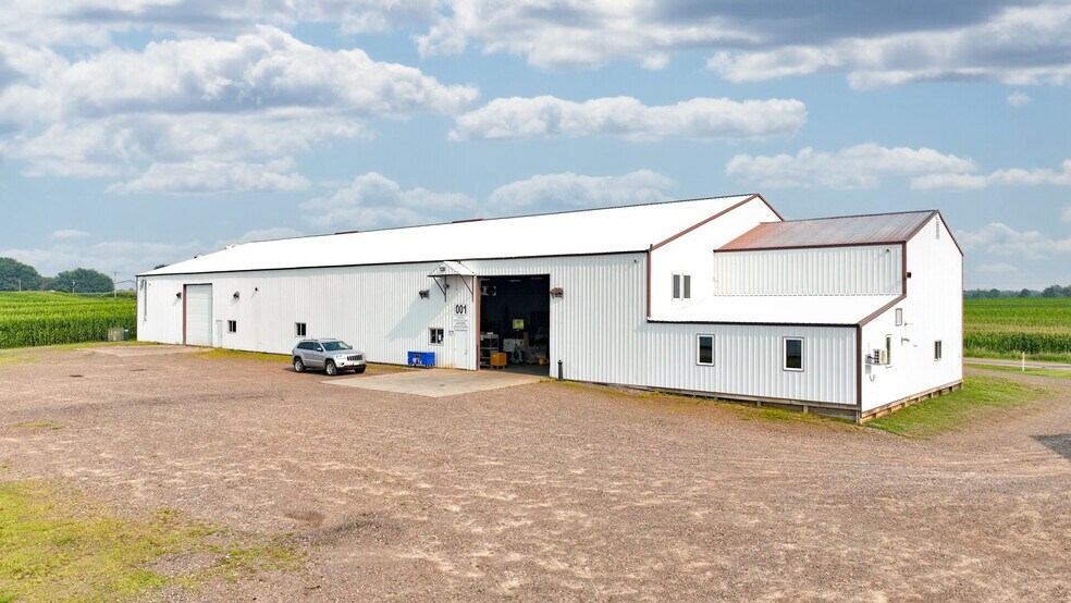 More Photos Of 20521-20525 Hwy 64, Cornell Warehouse For Sale