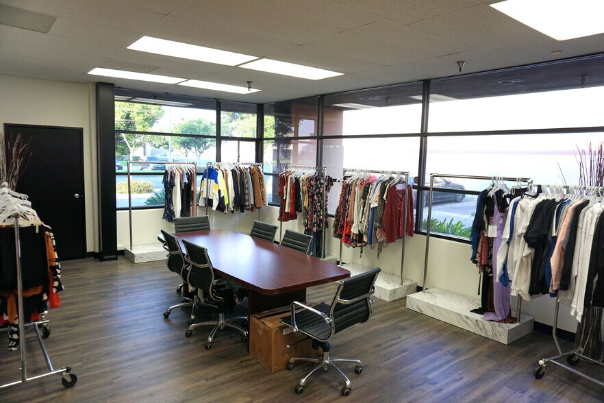 More Photos Of 6048 Triangle Dr, Commerce Warehouse For Lease