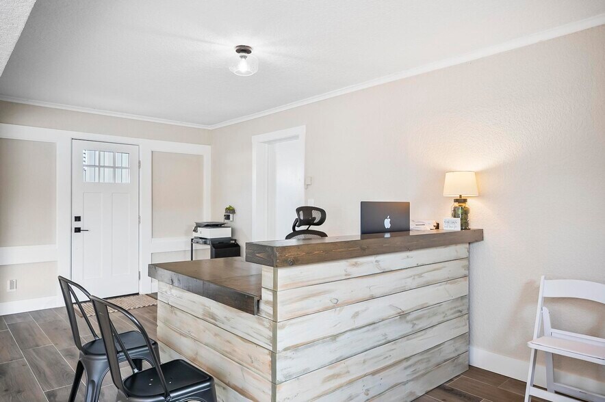 More Photos Of 2360 E Moody Blvd, Bunnell Industrial For Sale