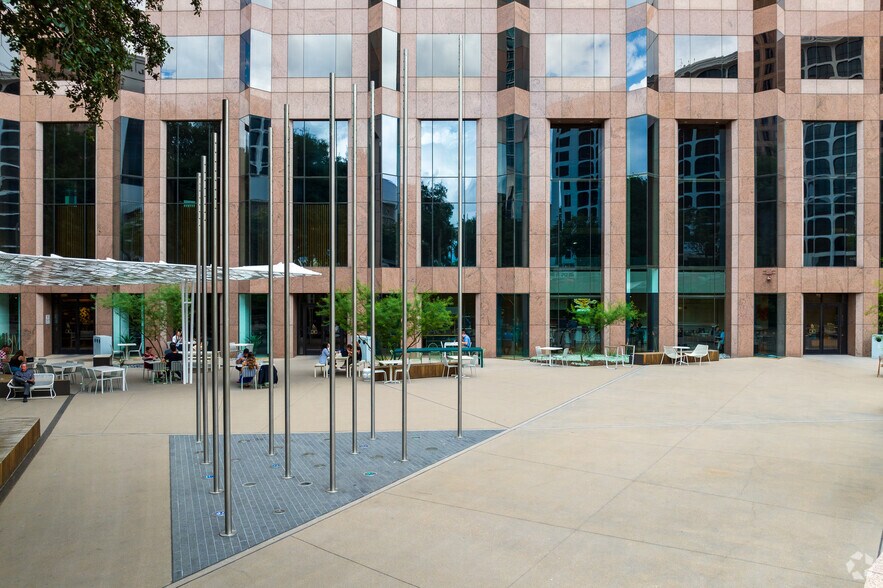 More Photos Of 111 Congress Ave, Austin Office For Lease