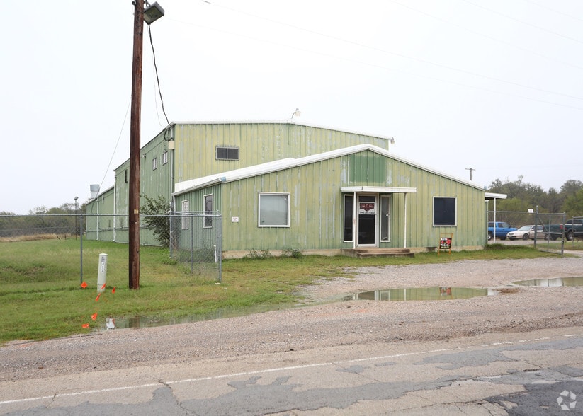 More Photos Of 413 Lee Rd, Mineral Wells Warehouse For Sale