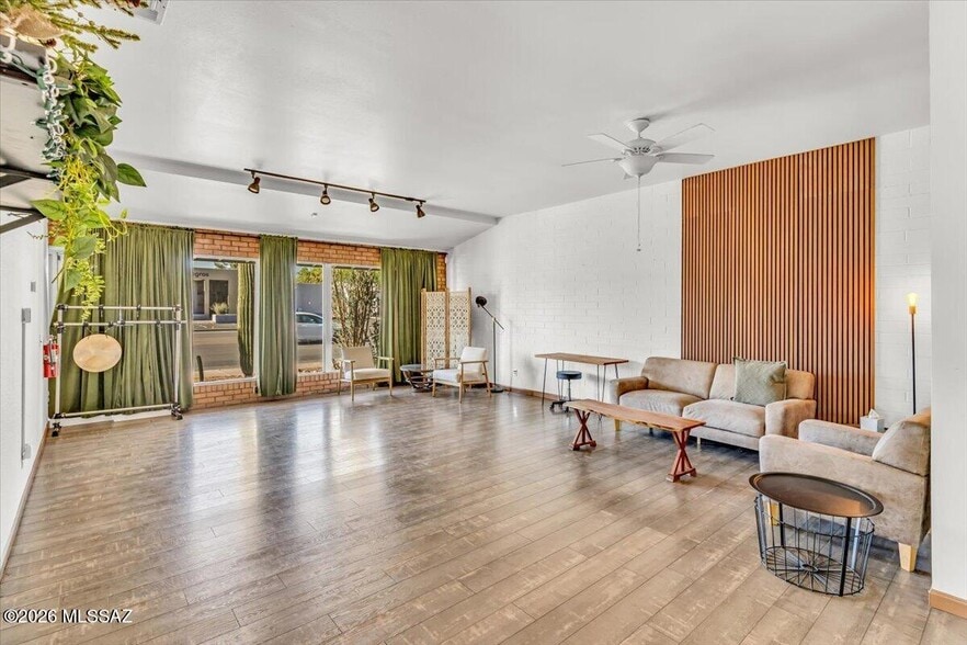 More Photos Of 2561-2563 E Fort Lowell Rd, Tucson Freestanding For Sale
