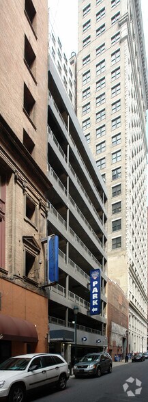 More Photos Of 1416-1418 Chestnut St, Philadelphia Parking Garage For Lease