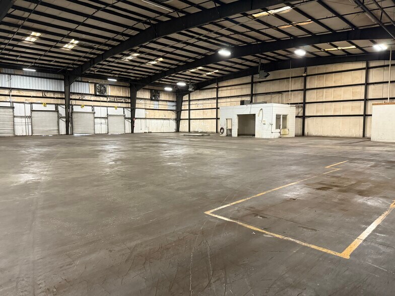 More Photos Of 6341 Nature's Way, Grovetown Manufacturing For Lease