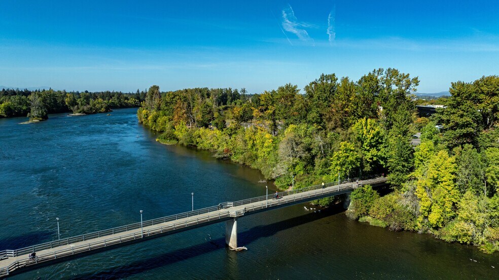 More Photos Of Valley River Center, Eugene Land For Sale