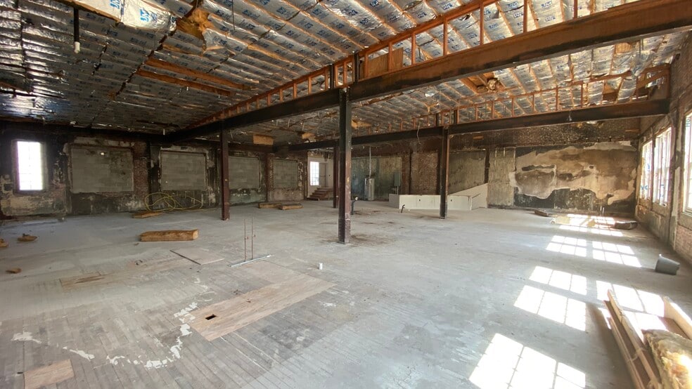 More Photos Of 411-419 Northampton St, Easton Restaurant For Sale