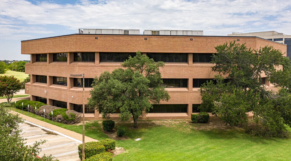 More Photos Of 1400 Corporate Dr, Irving Office For Lease