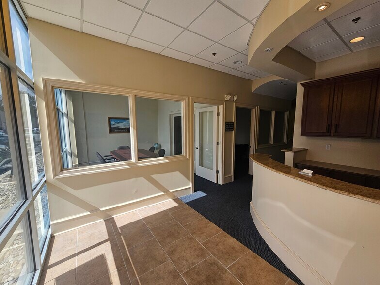 More Photos Of 833 Lincoln Ave, West Chester Light Distribution For Sale