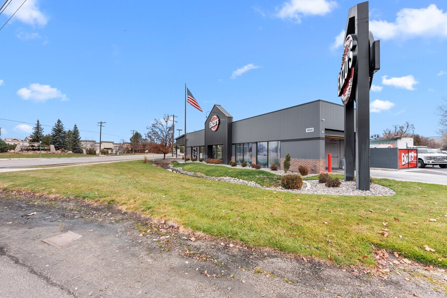 More Photos Of 10592 W State St, Boise Carwash For Sale