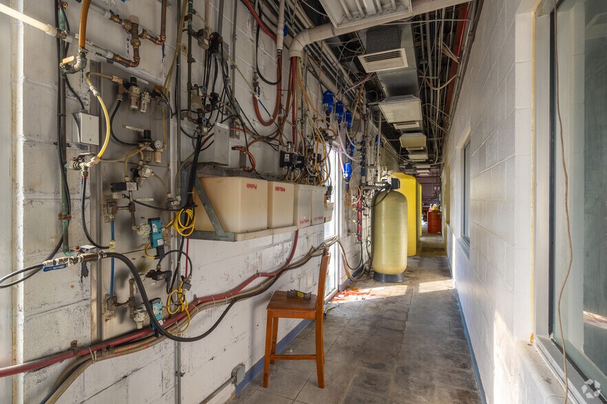 More Photos Of 10215 Watson Rd, Saint Louis Carwash For Lease