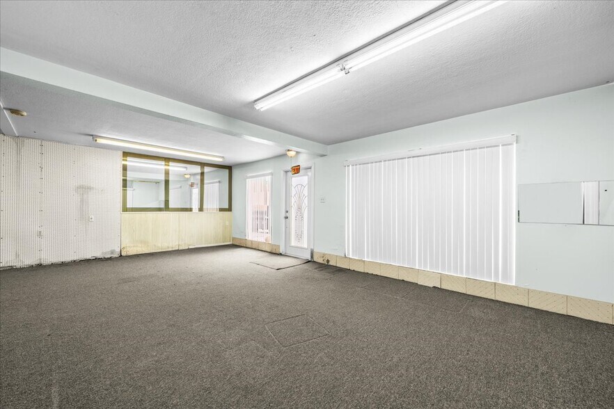 More Photos Of 5812 Missouri Ave, New Port Richey Flex For Sale
