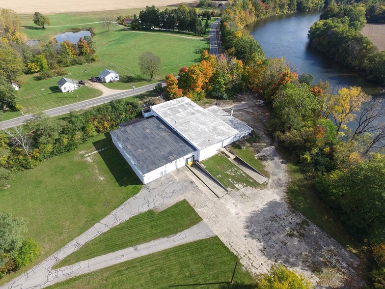 More Photos Of 3850 River Rd, Sodus Township Warehouse For Lease