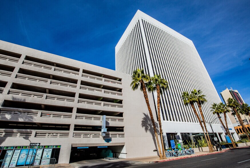 More Photos Of 300 S 4th St, Las Vegas Office For Lease
