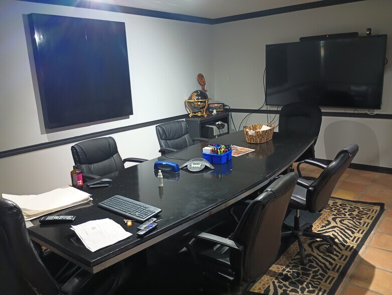 More Photos Of 7707 Waco Ave, Baton Rouge Coworking Space