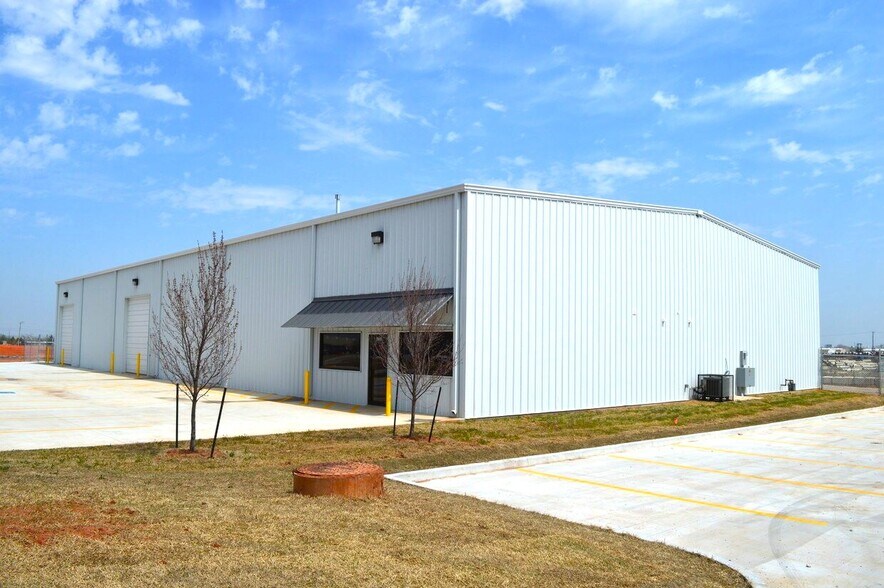 Primary Photo Of 4720 United Dr, Oklahoma City Industrial For Sale