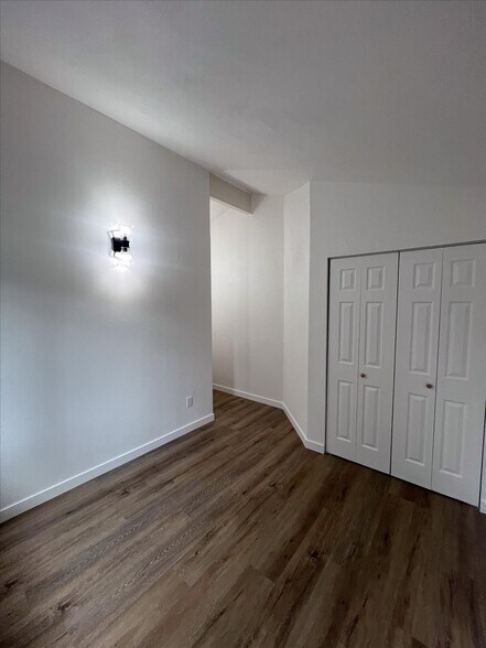 More Photos Of 10443 17th Ave SW, Seattle Multifamily For Sale