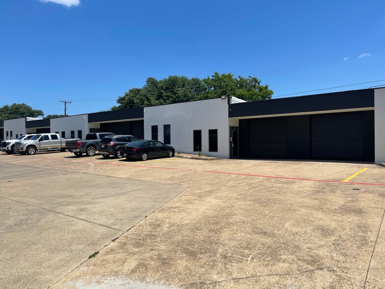 More Photos Of 15330 Lyndon B Johnson Fwy, Mesquite Unknown For Lease