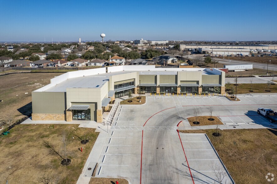 More Photos Of 1300 W Pflugerville Pkwy, Round Rock Storefront For Lease