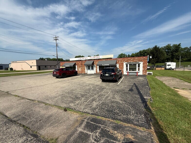 Primary Photo Of 1003 N Main St, Miamisburg Showroom For Sale
