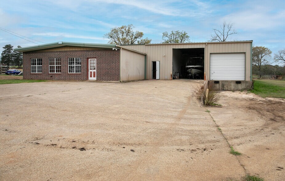 More Photos Of 10991 TX-135, Troup Warehouse For Sale