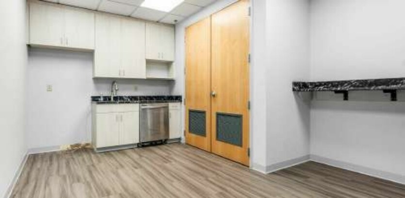 More Photos Of 8760 Orion Pl, Columbus Office For Lease