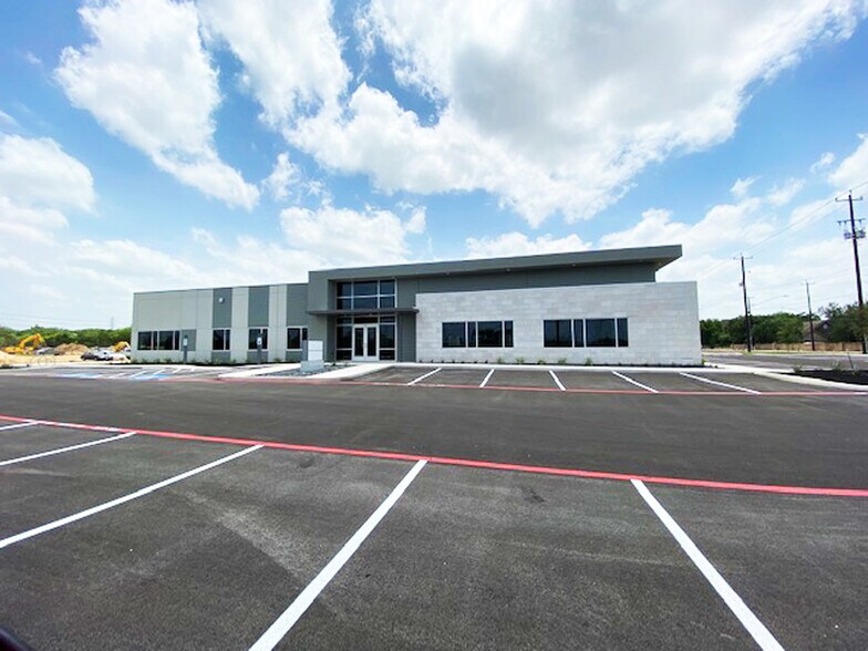 More Photos Of 4318 De Zavala Rd, San Antonio Medical For Sale
