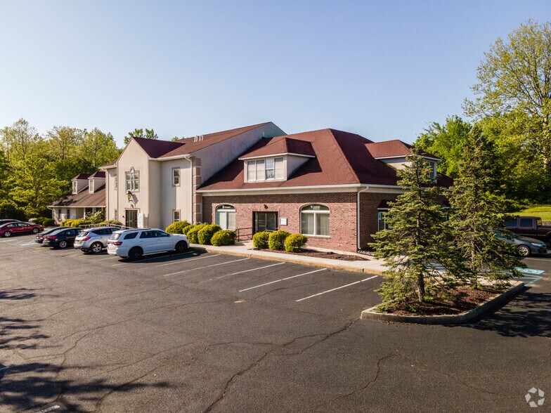 More Photos Of 163 N Rt 130, Bordentown Unknown For Lease