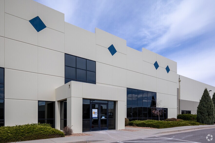 More Photos Of 19503 E 34th Dr, Aurora Warehouse For Lease