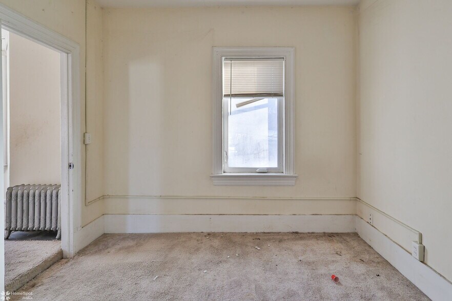 More Photos Of 38 W Central Ave, Bangor Apartments For Sale