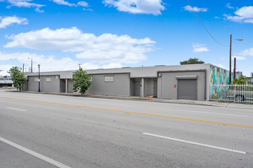 More Photos Of 6695-6699 NE 2nd Ave, Miami Freestanding For Lease