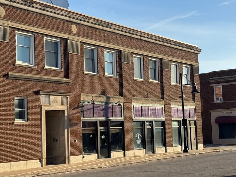 Primary Photo Of 18 2nd St NE, Mason City Office For Lease
